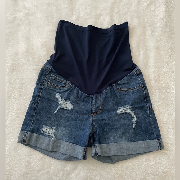 High-Waisted Maternity Distressed Denim Shorts - Picture 1 of 3